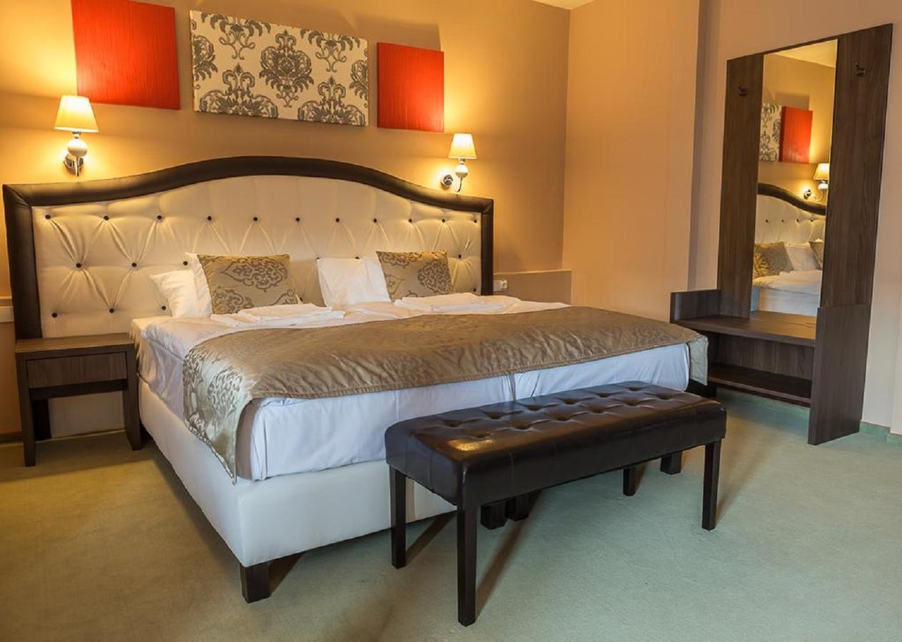 Sappusztai Vendeghaz Hotel Damak Eksteriør billede